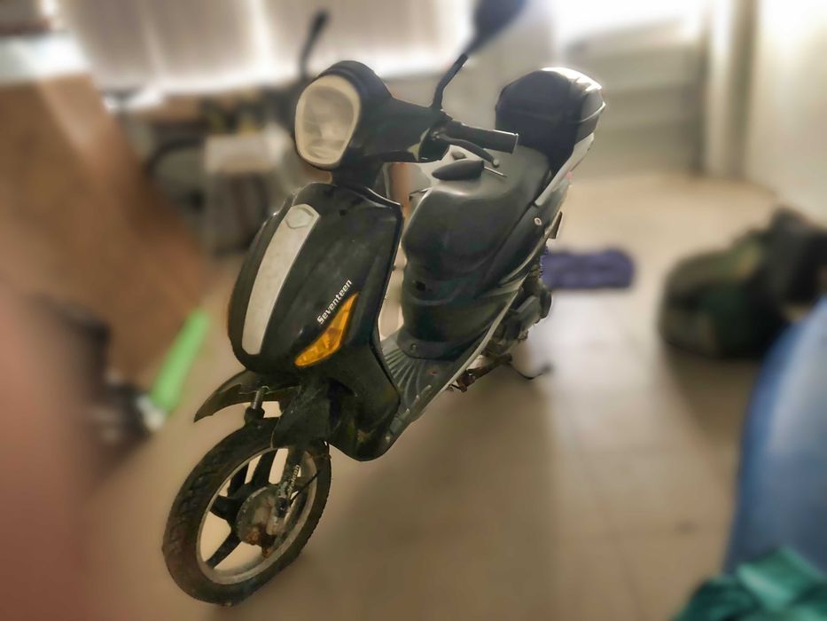 Scooter Elétrica Seventeen Falcon (Para peças ou restauro)