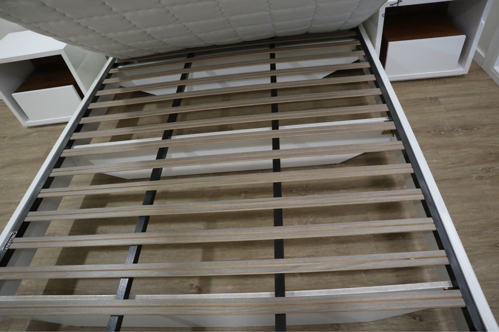 Cama de Casal com Colchão Ortopédico – 200x160