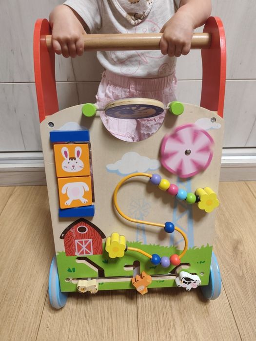 Дерев'яні ходунки, каталка, толокар з бізібордом  Viga Toys