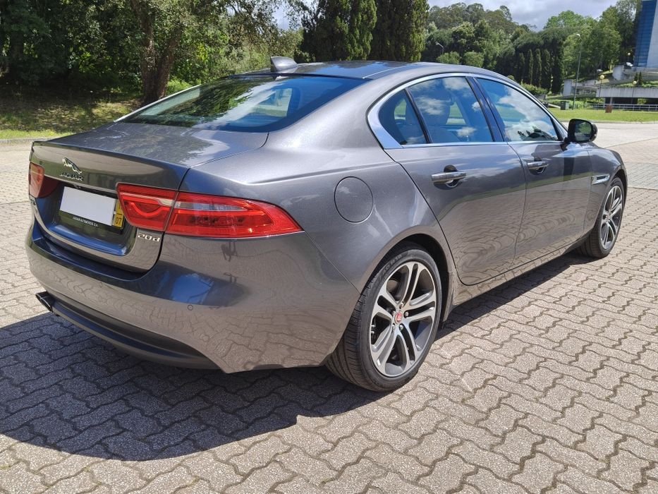 Jaguar XE 2.0D Prestige 1 dono Nacional