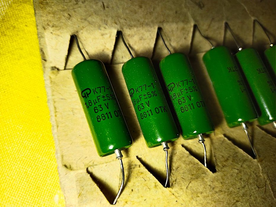 Новые высокоточные конденсаторы К77-1 1.8 мкФ 63В (СССР, 10 шт.)