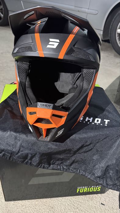 Capacete shot tamanho M