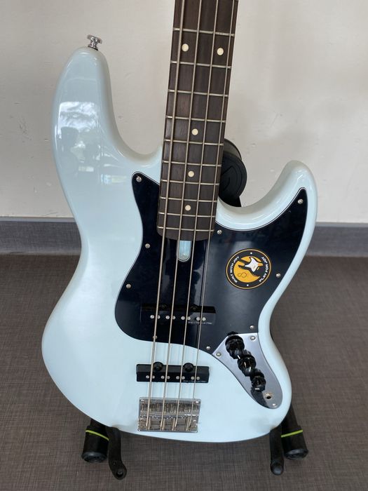 Baixo elétrico Sire Marcus Miller V3P-4