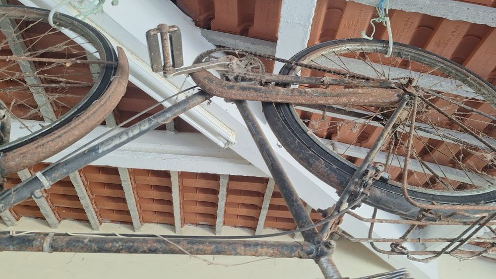 Bicicleta Clássica Raleigh – Ideal para Restauro / Colecionadores