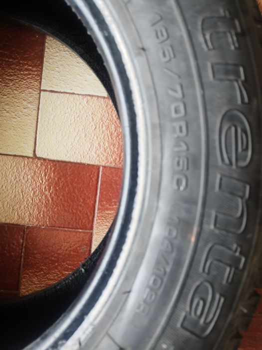 Pneu 195/70R 15C  104/102R