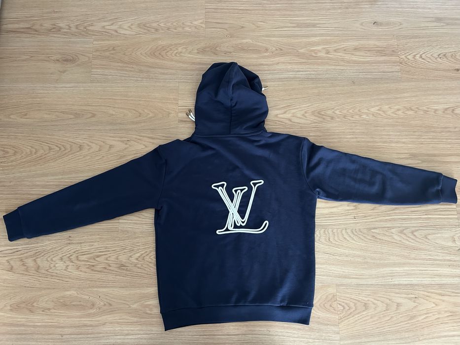 Louis Vuitton.