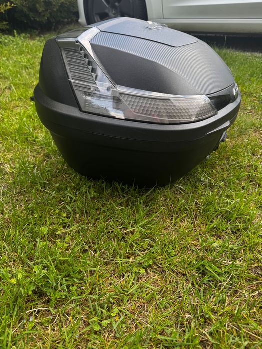 Kufer centralny givi blade monolock 47