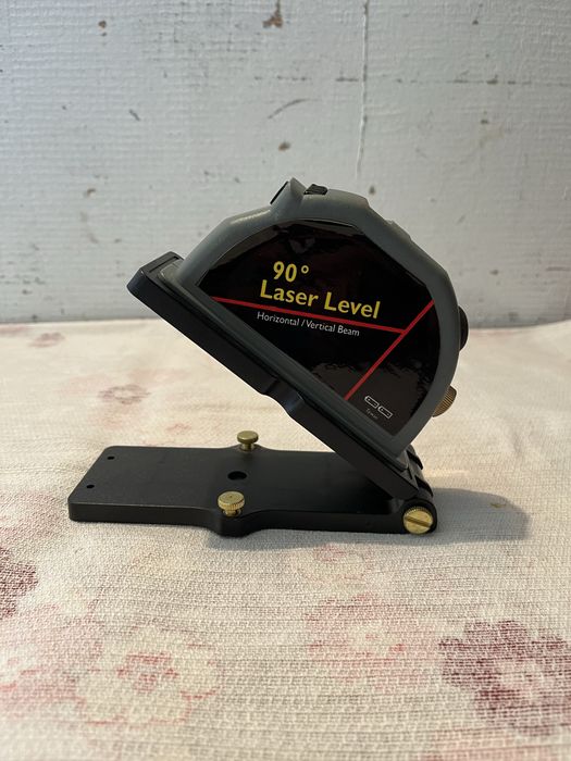 Продам лазерний рівень