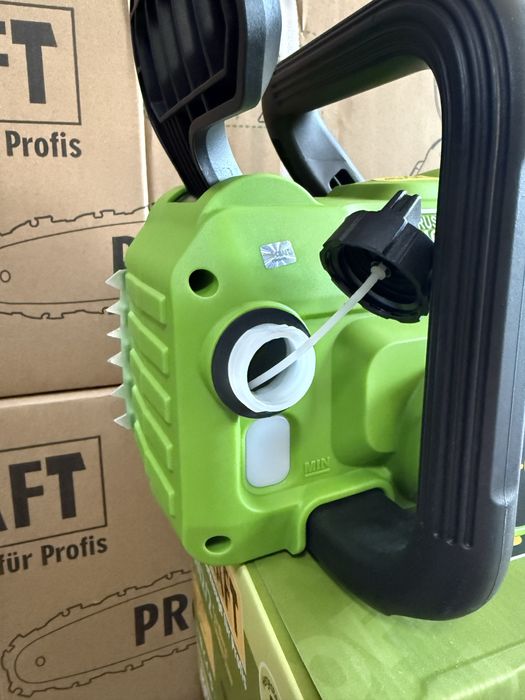 Пила акумуляторна PROCRAFT PCA42/2 /швидкість 12 м/с /шина 40см/ + ланцюг OREGON/ Гарантія 3 роки