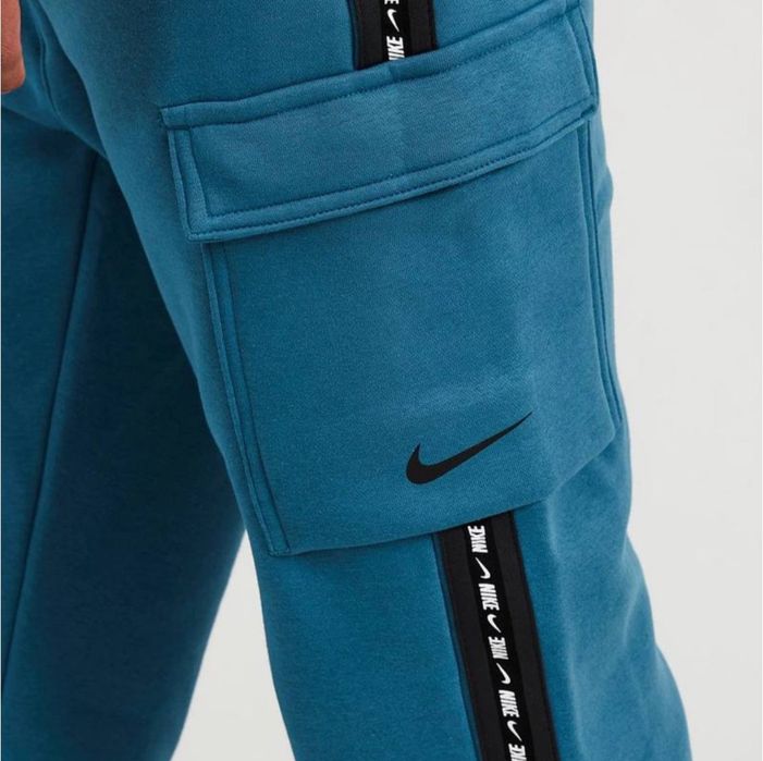 Штани Nike з лампасами