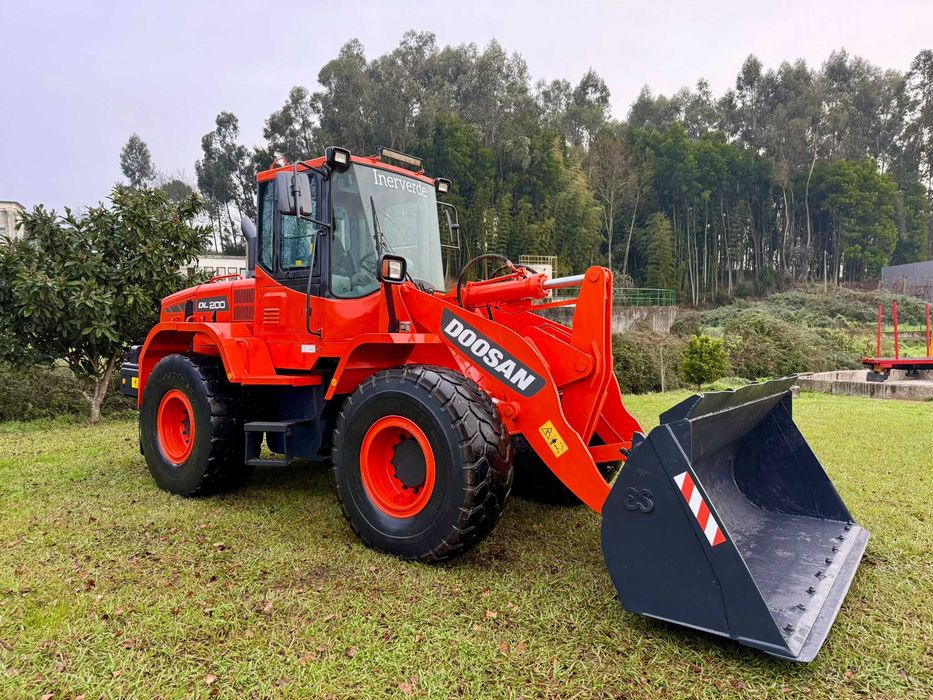 Pá Carregadora de rodas Doosan DL200