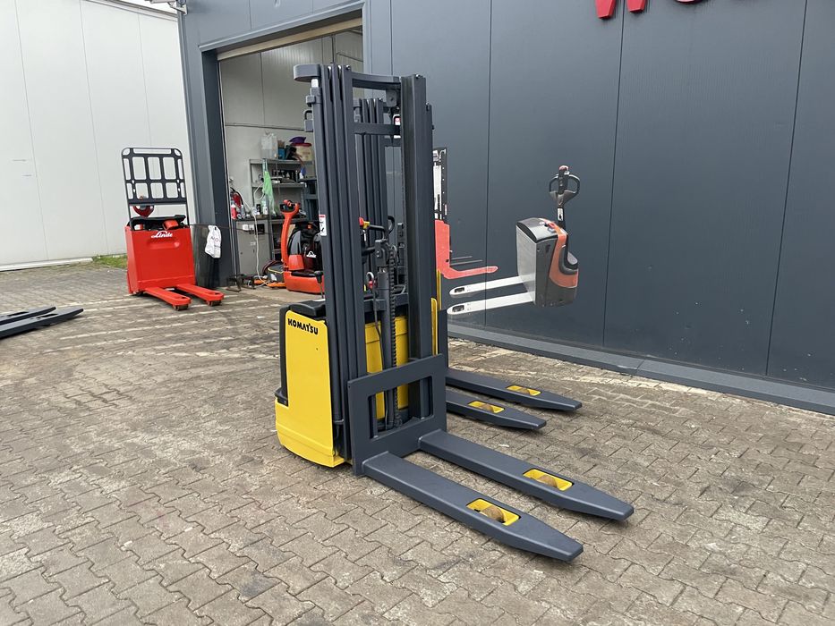 Paleciak elektryczny Komatau 440 cm 1050 kg sztaplarka wózek