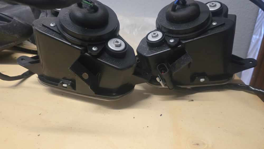 CAN-AM Outlander lampy przednie
