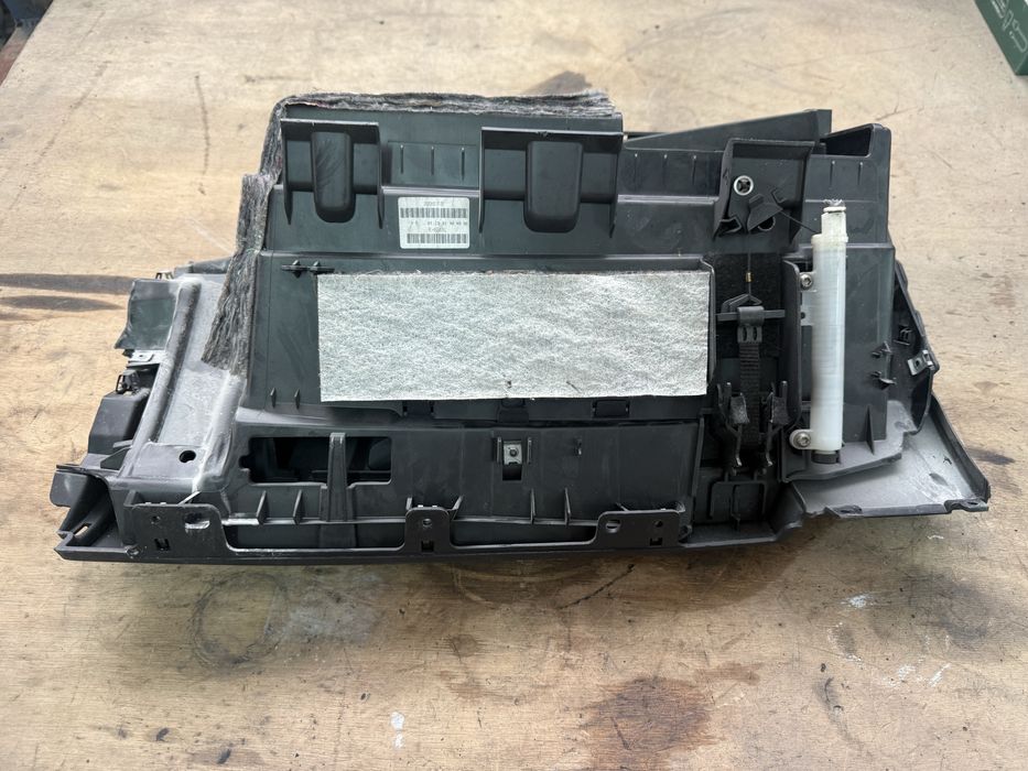 Porta Luvas BMW Série 1 E87 E81 E82 E88