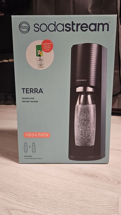 SodaStream TERRA Mega Pack – nabijalnik + gaz + 2 butelki + smak 7up