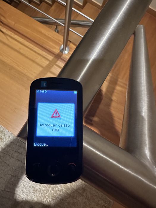 Telemovel pequeno Meo