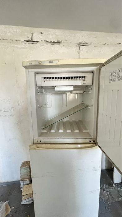 Холодильник  продам