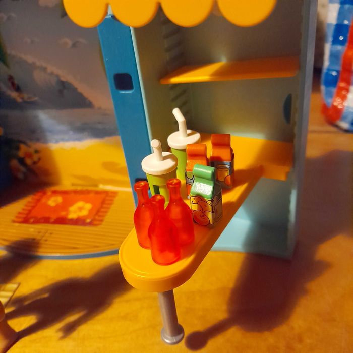 Cabana de praia e bonecos playmobil