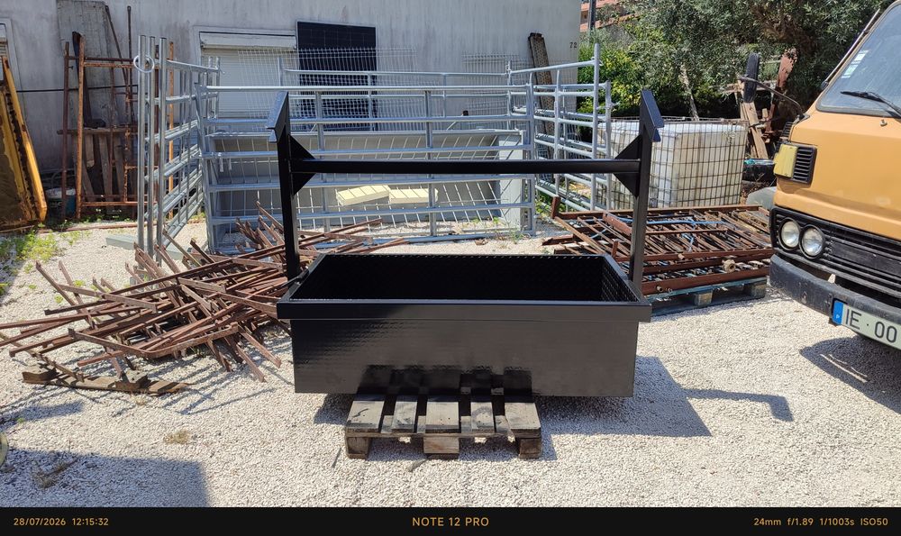 Caixas de calçadas ou resíduos/lixos