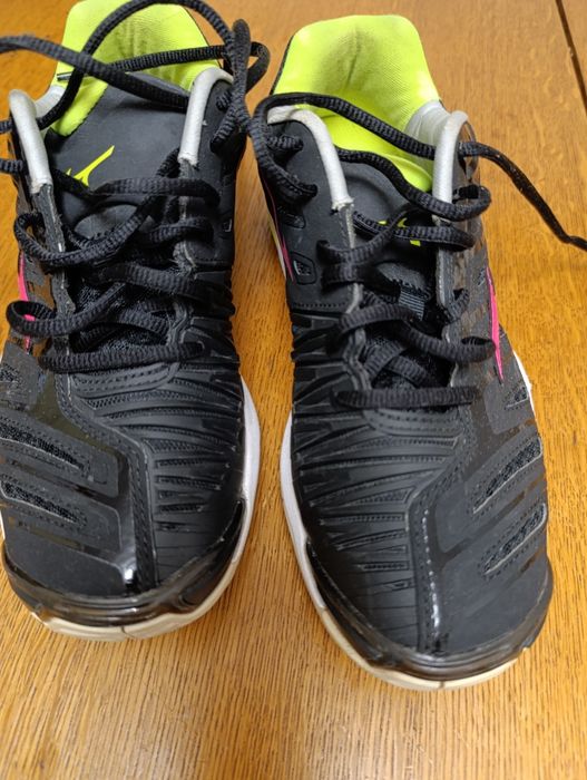 Кросівки MIZUNO р .38-39 устілки 25 см