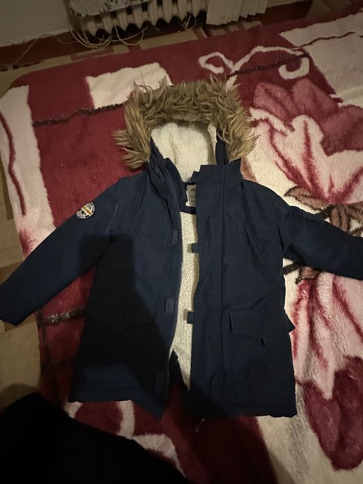Куртка на холодну осінь,теплу зиму