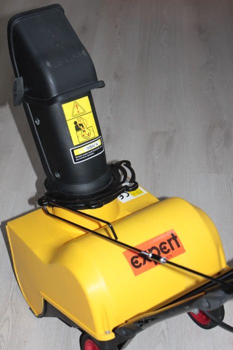 снегоуборочная электрическая машина