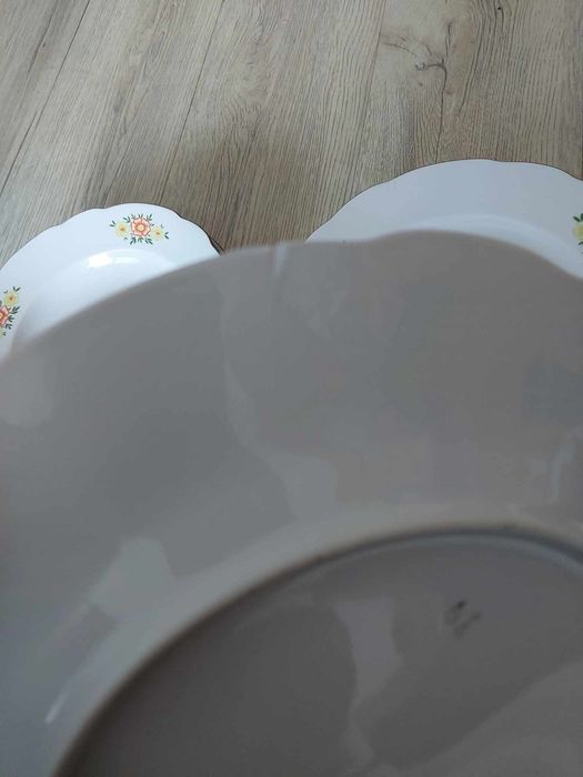 Serwis obiadowy chmielów 19 talerzy