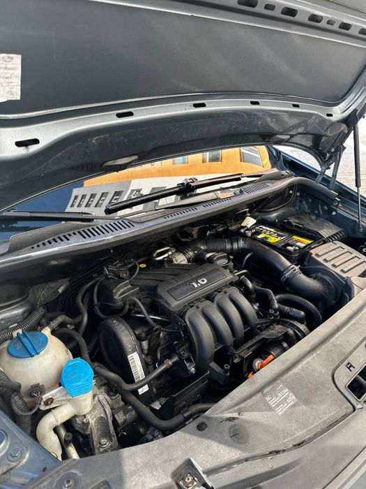 Продам Volkswagen Caddy 2005 1.6 mpi