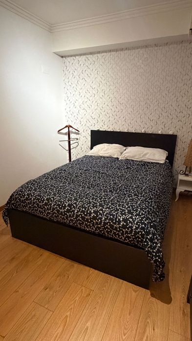 Cama + colchao+ 2 gavetoes