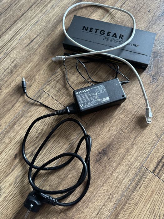 Switch Netgear GS110TP