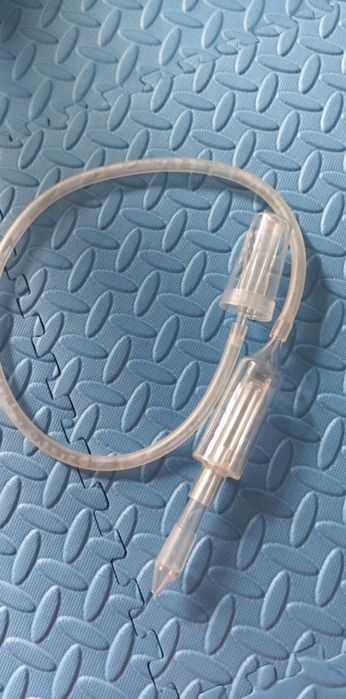 Kapelusz dla rocznika i zabawki l + katarek gratis.