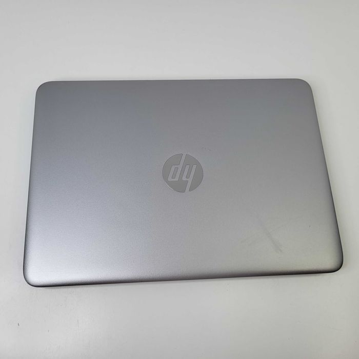 HP EliteBook 820 G4  i5-7300U  SSD: 256 GB SSD 8GB