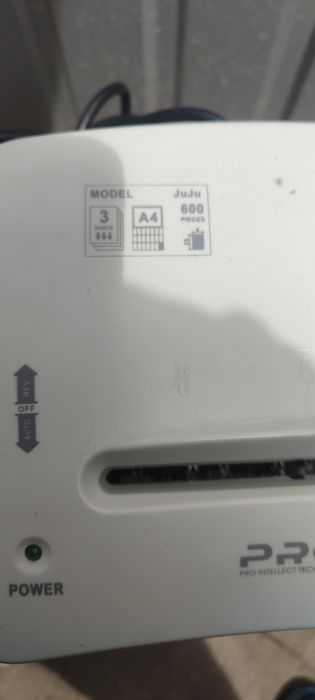 Продам знищувач документів.