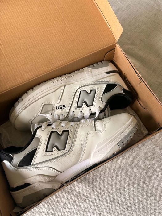 New Balance 550 BB550NCL – białe z czarnymi wstawkami | rozmiar 40 EUR (7 USA)