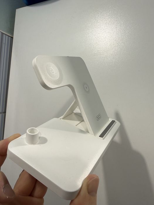 Ładowarka indukcyjna XO 4w1 do Apple iPhone Watch AirPods na raz