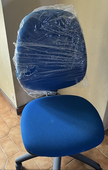 Cadeira de escritório com rodas