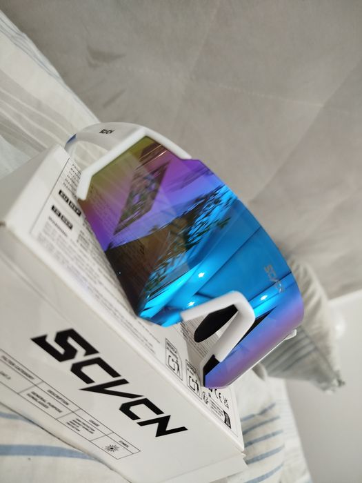 Nowe okulary przeciwsłoneczne scvcn