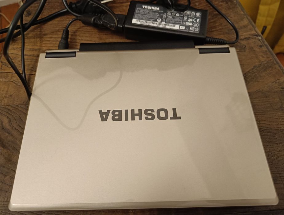 Netbook Toshiba NB100