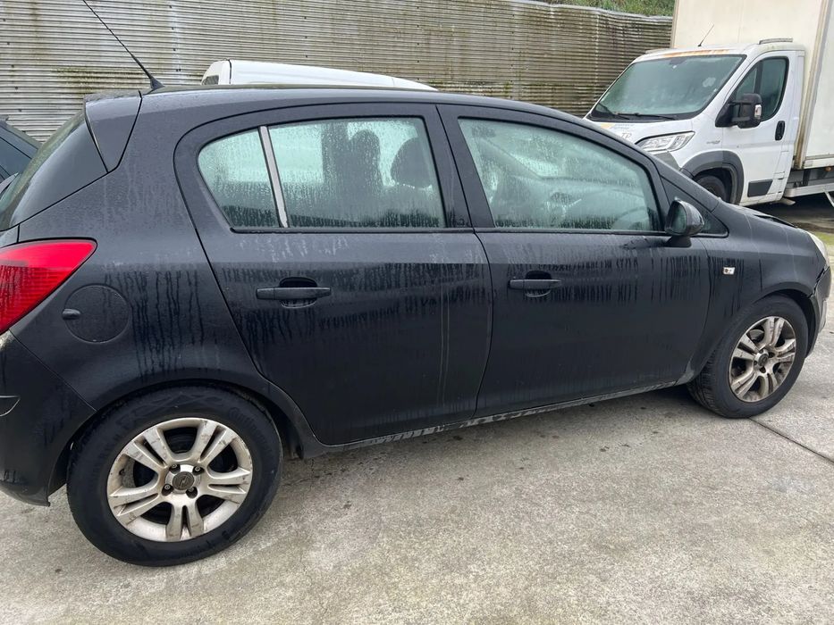 Para peças OPEL Corsa D