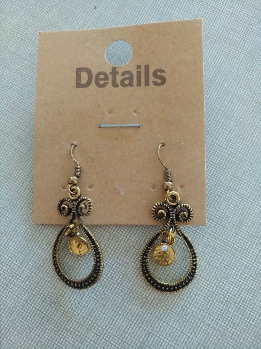 Brincos da Natura e Details