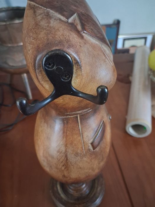 Suporte madeira bijuteria