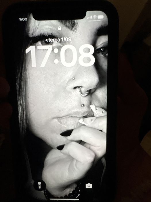 iPhone 11 com pelicula e em otimo