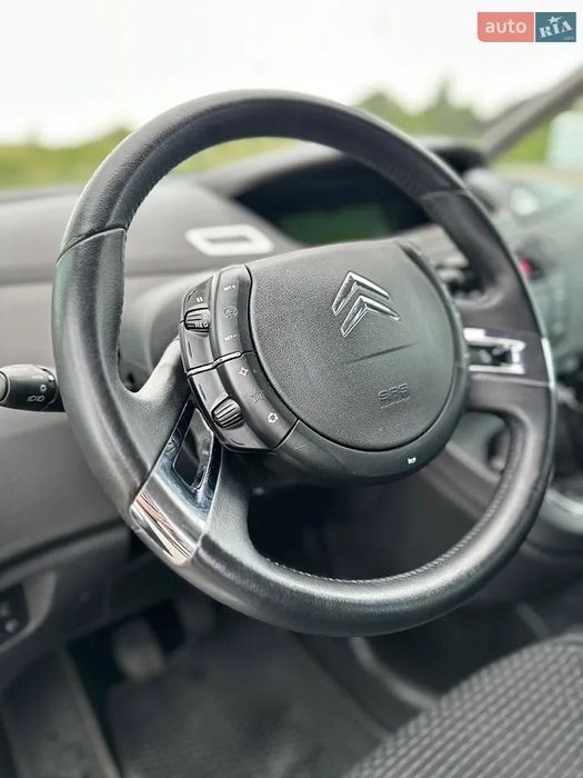Продам автомобіль Citroen C4 Picasso 2009