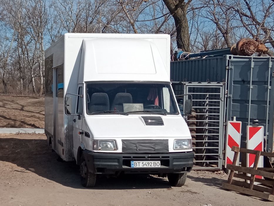 Продам автобус IVECO 49.10    25мест