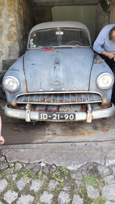 Opel Clássico Rekord 50’s c/ documentos para restauro