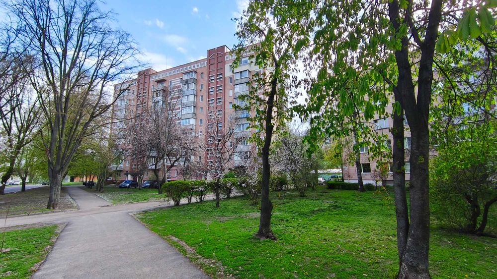 Продаж  3-кімнатної квартири у самому центрі міста!