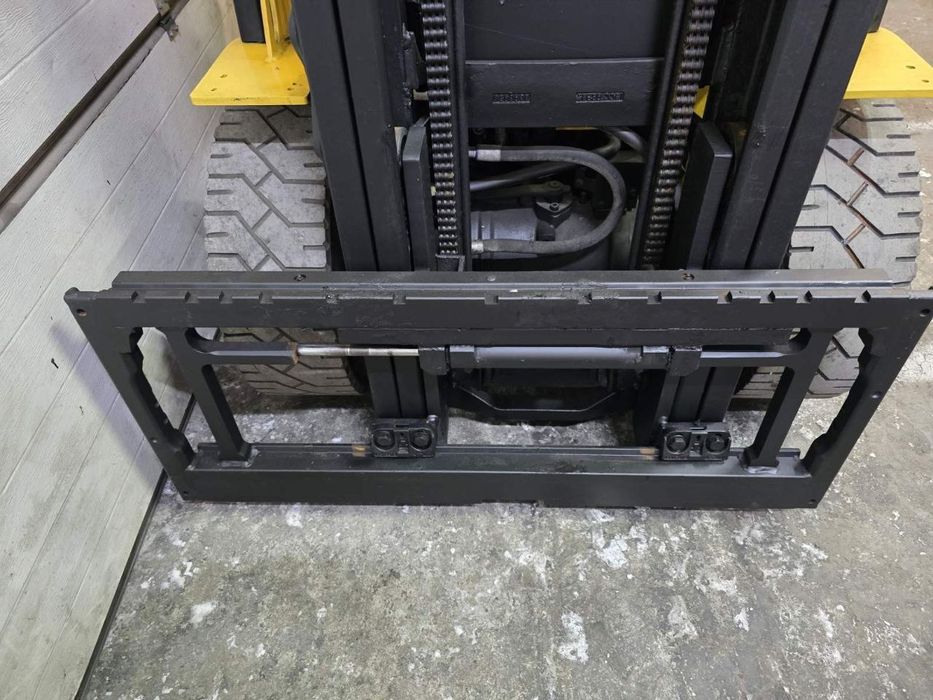 Навантажувач вилковий, дизельний 3.5 тонн Yale GDP35VX,