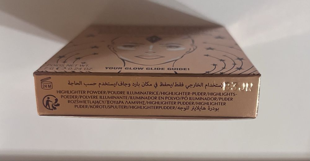 Charlotte Tilbury rozświetlacz glow glide „pillow talk”, pełnowymiarow