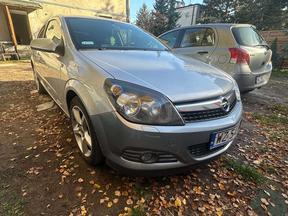 Opel Astra GTC 1.7