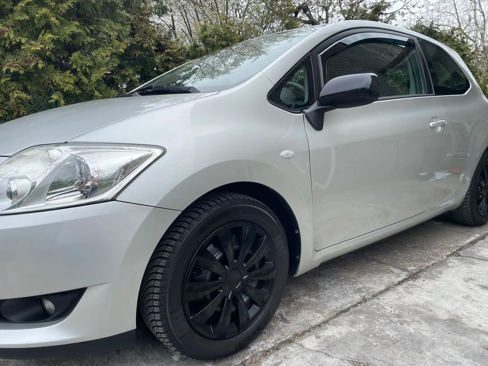 Toyota Auris 1.6 VVT-i Sol